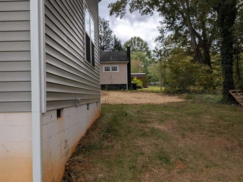 1506 7th Street, Statesville, NC 28677.  MLS# CAR4191847, YatesRealty ID 21994. 