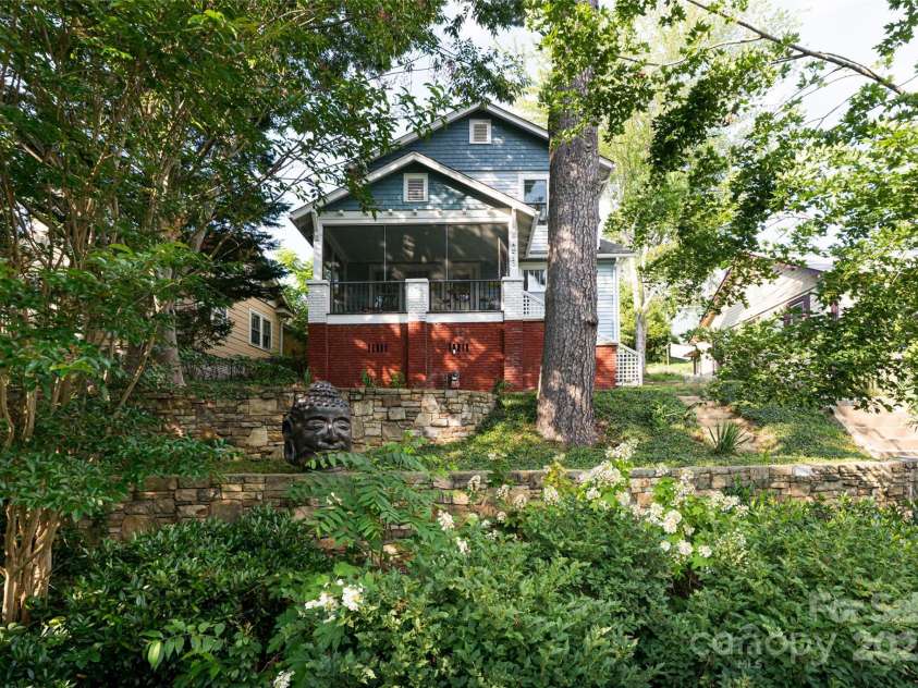 273 Murdock Avenue, Asheville, NC 28804.  MLS# CAR4210574, YatesRealty ID 21995. 