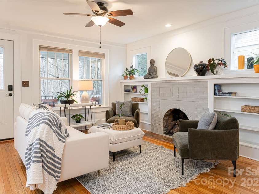 273 Murdock Avenue, Asheville, NC 28804.  MLS# CAR4210574, YatesRealty ID 21995. 