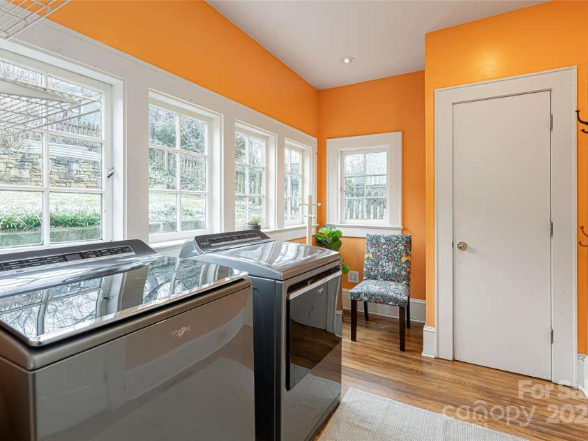 273 Murdock Avenue, Asheville, NC 28804.  MLS# CAR4210574, YatesRealty ID 21995. 