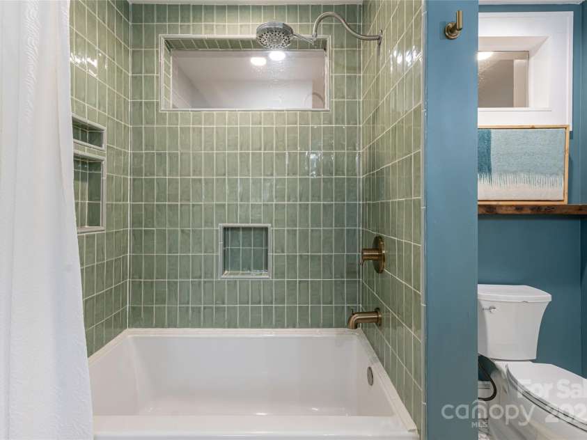 273 Murdock Avenue, Asheville, NC 28804.  MLS# CAR4210574, YatesRealty ID 21995. 