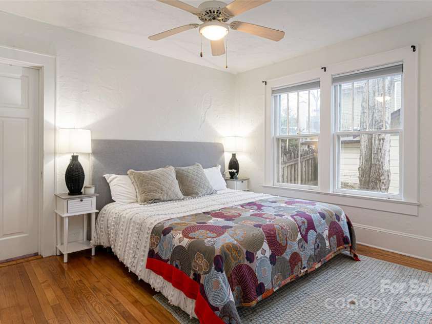 273 Murdock Avenue, Asheville, NC 28804.  MLS# CAR4210574, YatesRealty ID 21995. 