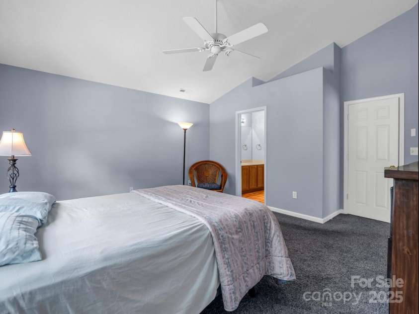114 Fairway View Drive, Etowah, NC 28729.  MLS# CAR4270045, YatesRealty ID 21996. Primary EnSuite