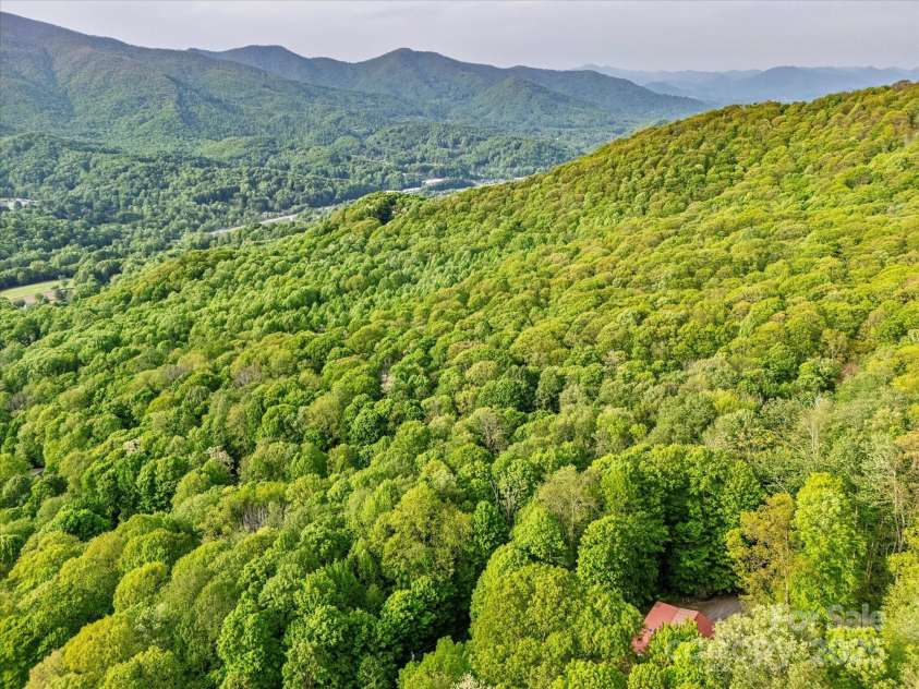287 Sara Ridge Road, Waynesville, NC 28786.  MLS# CAR4260530, YatesRealty ID 21997. Just 10 minutes to downtown Waynesville