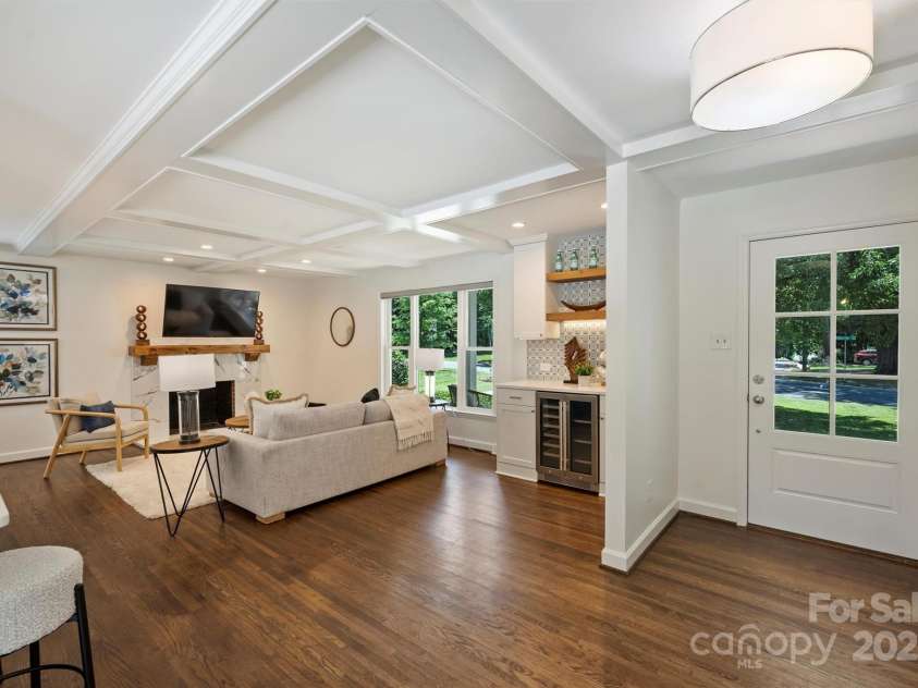 3165 Pendleton Avenue, Charlotte, NC 28210.  MLS# CAR4272876, YatesRealty ID 21998. 
