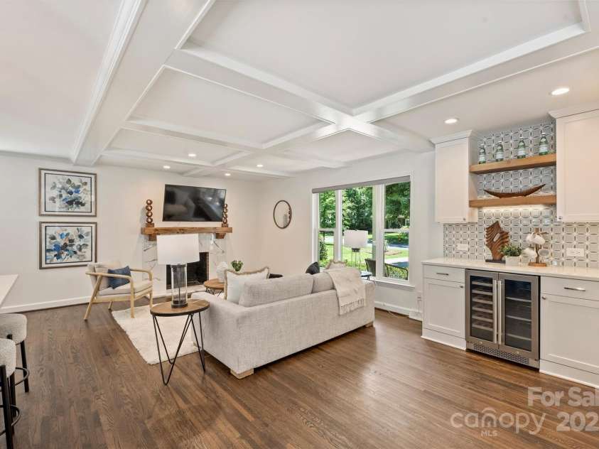 3165 Pendleton Avenue, Charlotte, NC 28210.  MLS# CAR4272876, YatesRealty ID 21998. 