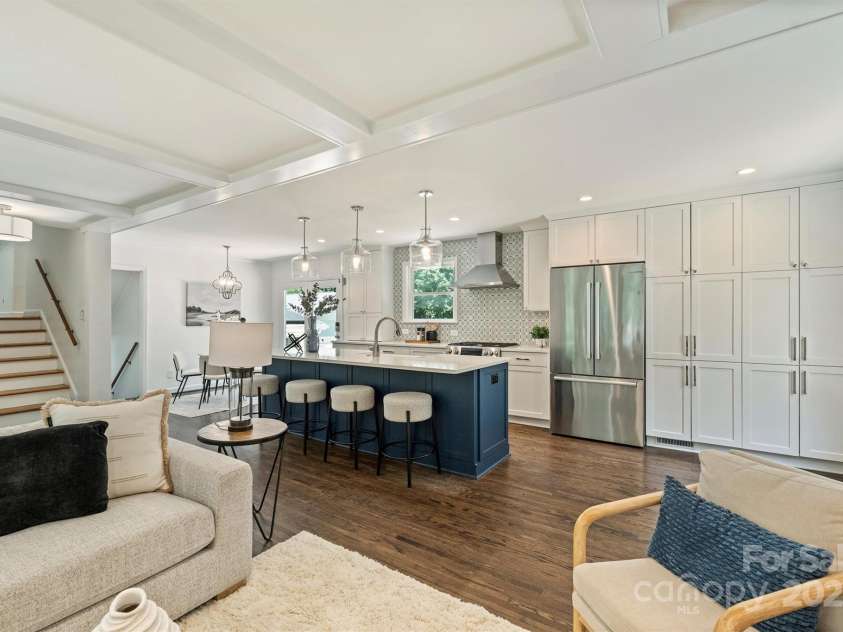 3165 Pendleton Avenue, Charlotte, NC 28210.  MLS# CAR4272876, YatesRealty ID 21998. 
