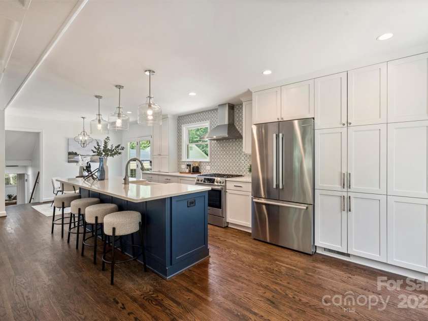 3165 Pendleton Avenue, Charlotte, NC 28210.  MLS# CAR4272876, YatesRealty ID 21998. 