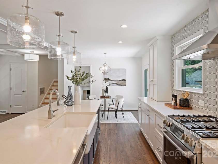 3165 Pendleton Avenue, Charlotte, NC 28210.  MLS# CAR4272876, YatesRealty ID 21998. 