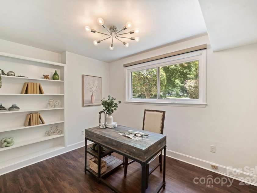3165 Pendleton Avenue, Charlotte, NC 28210.  MLS# CAR4272876, YatesRealty ID 21998. 