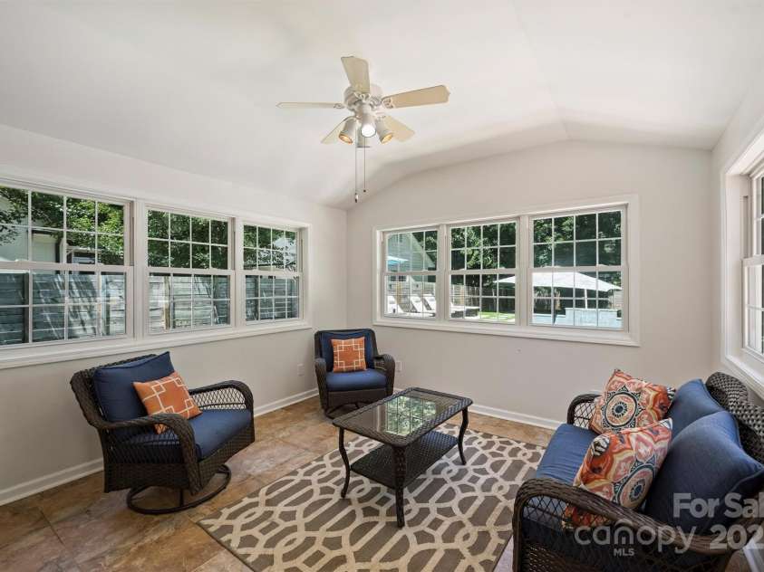 3165 Pendleton Avenue, Charlotte, NC 28210.  MLS# CAR4272876, YatesRealty ID 21998. 