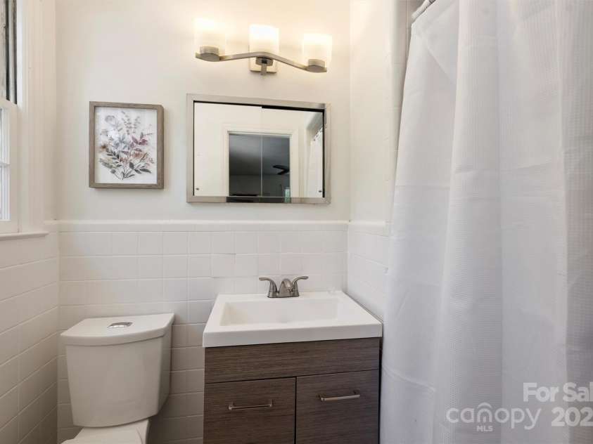 3165 Pendleton Avenue, Charlotte, NC 28210.  MLS# CAR4272876, YatesRealty ID 21998. 