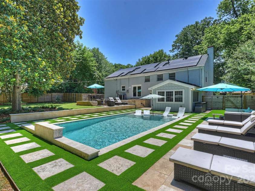 3165 Pendleton Avenue, Charlotte, NC 28210.  MLS# CAR4272876, YatesRealty ID 21998. 