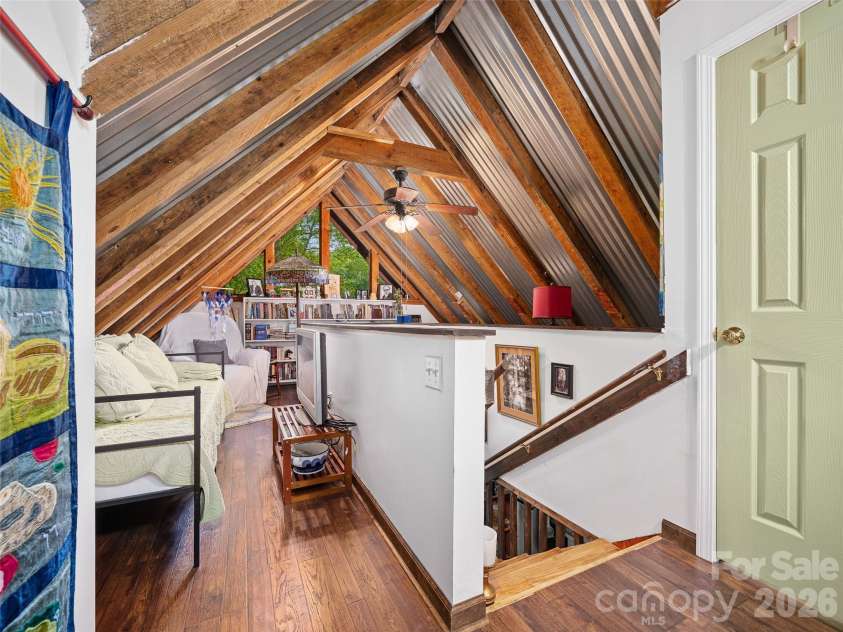 886 Three Quarter Creek Road, Burnsville, NC 28714.  MLS# CAR4377829, YatesRealty ID 21999. 