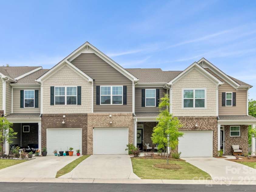 804 Gable Oak Lane, Fort Mill, SC 29708.  MLS# CAR4300419, YatesRealty ID 22. 