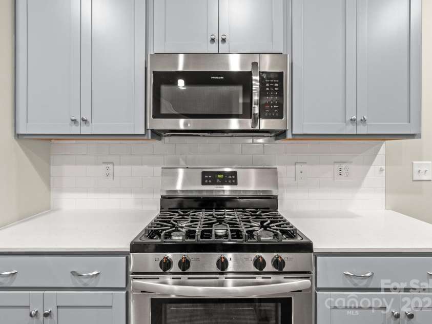 804 Gable Oak Lane, Fort Mill, SC 29708.  MLS# CAR4300419, YatesRealty ID 22. 