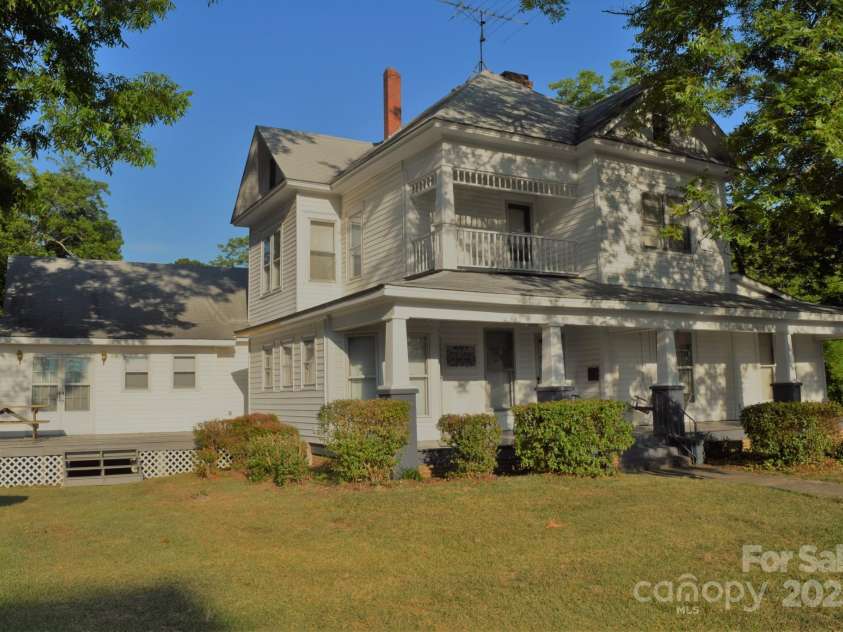 115 Pearl Street, Troy, NC 27371.  MLS# CAR4194779, YatesRealty ID 220. 