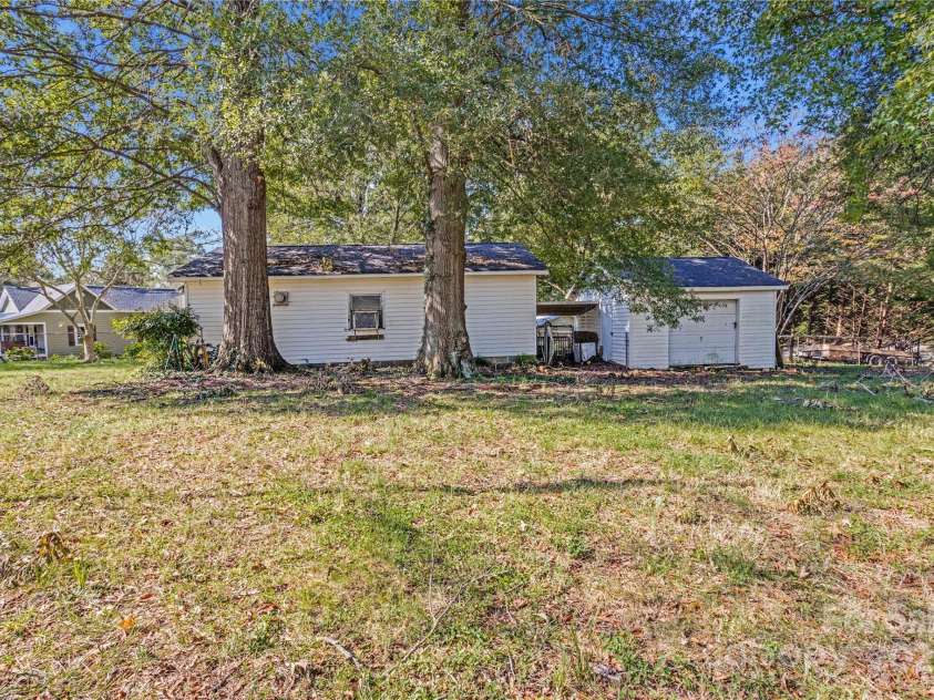 713 Perkins Street, Lowell, NC 28098.  MLS# CAR4188499, YatesRealty ID 220. 