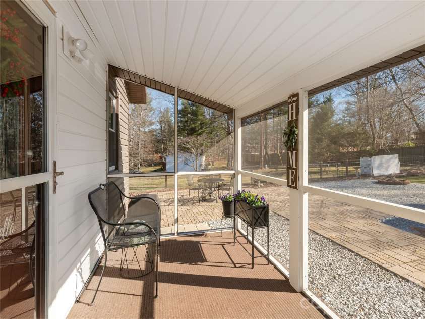 52 SLABWOOD Lane, Flat Rock, NC 28731.  MLS# CAR4335290, YatesRealty ID 2200. 