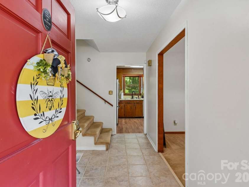 126 Tulip Avenue, Concord, NC 28025.  MLS# CAR4373051, YatesRealty ID 22000. 