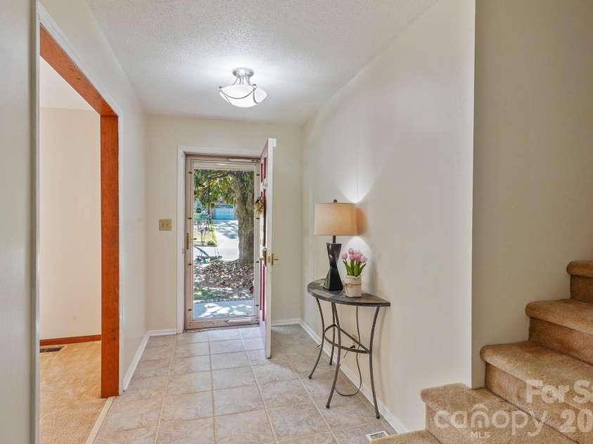 126 Tulip Avenue, Concord, NC 28025.  MLS# CAR4373051, YatesRealty ID 22000. 