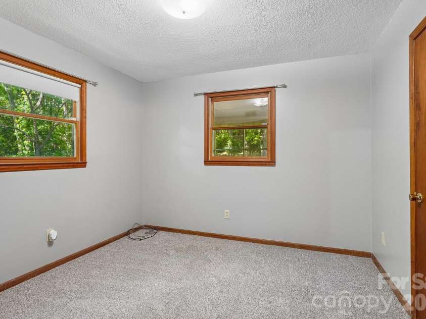 126 Tulip Avenue, Concord, NC 28025.  MLS# CAR4373051, YatesRealty ID 22000. 