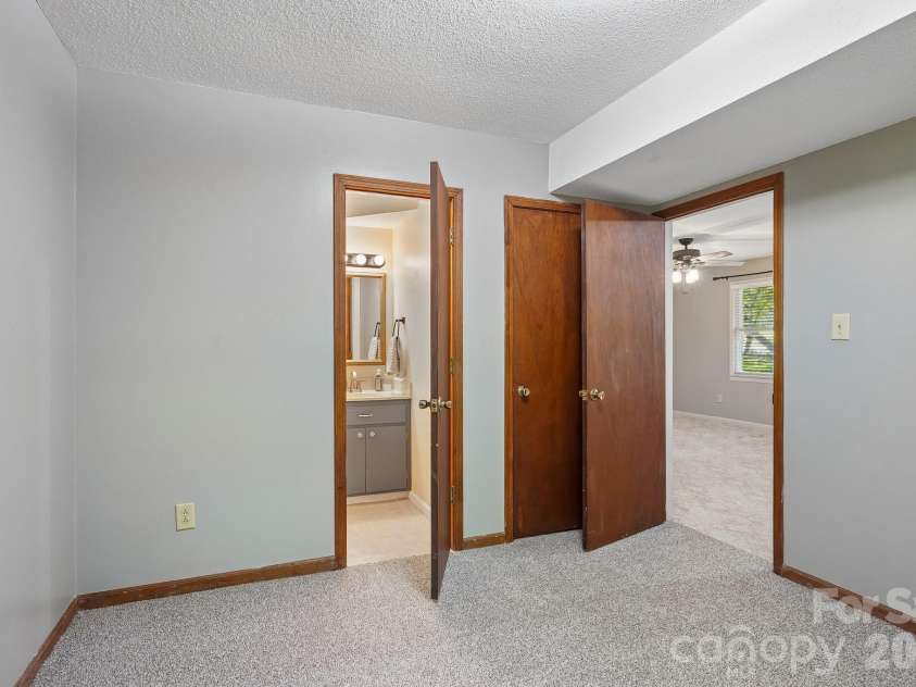 126 Tulip Avenue, Concord, NC 28025.  MLS# CAR4373051, YatesRealty ID 22000. 