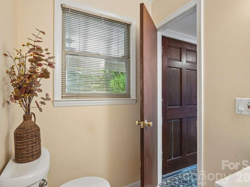 126 Tulip Avenue, Concord, NC 28025.  MLS# CAR4373051, YatesRealty ID 22000. 