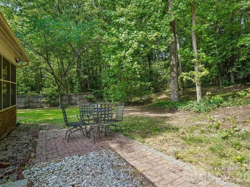 126 Tulip Avenue, Concord, NC 28025.  MLS# CAR4373051, YatesRealty ID 22000. 