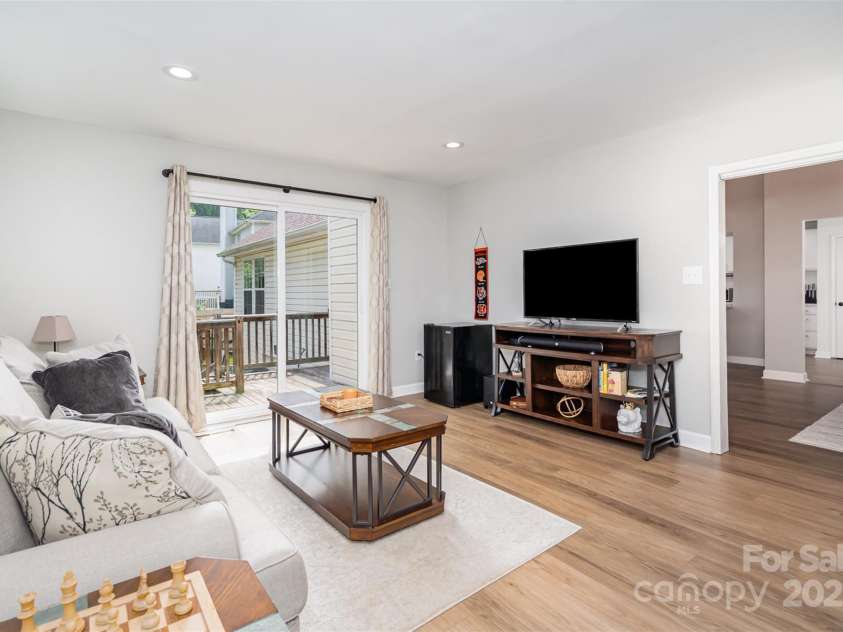 5843 Timber Falls Place, Concord, NC 28027.  MLS# CAR4266249, YatesRealty ID 22000. 