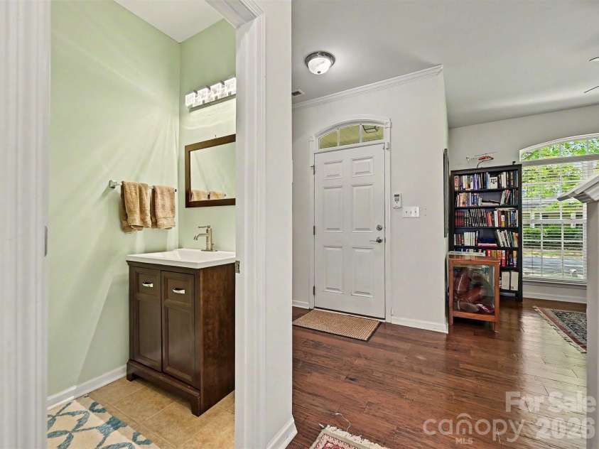 10724 Trolley Run Drive, Cornelius, NC 28031.  MLS# CAR4375560, YatesRealty ID 22001. 