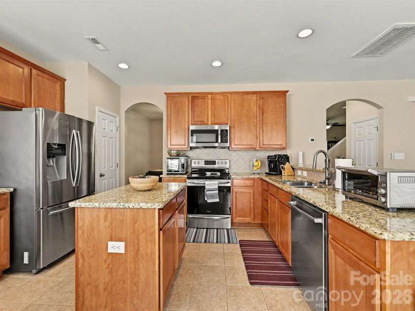 10724 Trolley Run Drive, Cornelius, NC 28031.  MLS# CAR4375560, YatesRealty ID 22001. 