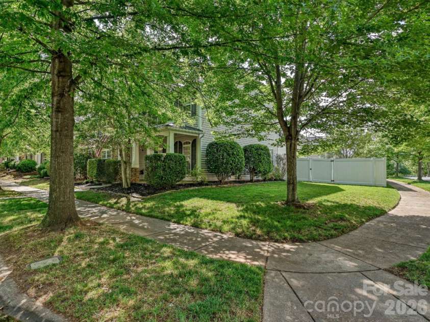 10724 Trolley Run Drive, Cornelius, NC 28031.  MLS# CAR4375560, YatesRealty ID 22001. 
