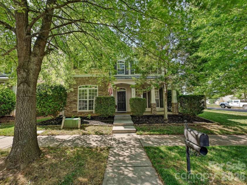 10724 Trolley Run Drive, Cornelius, NC 28031.  MLS# CAR4375560, YatesRealty ID 22001. 
