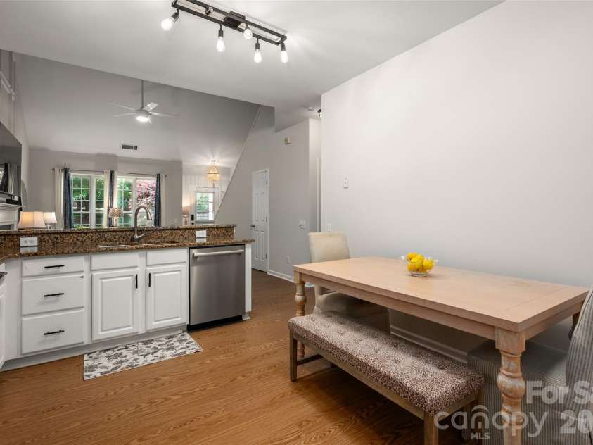 820 Autumn Rain Lane, Charlotte, NC 28209.  MLS# CAR4379421, YatesRealty ID 22002. 