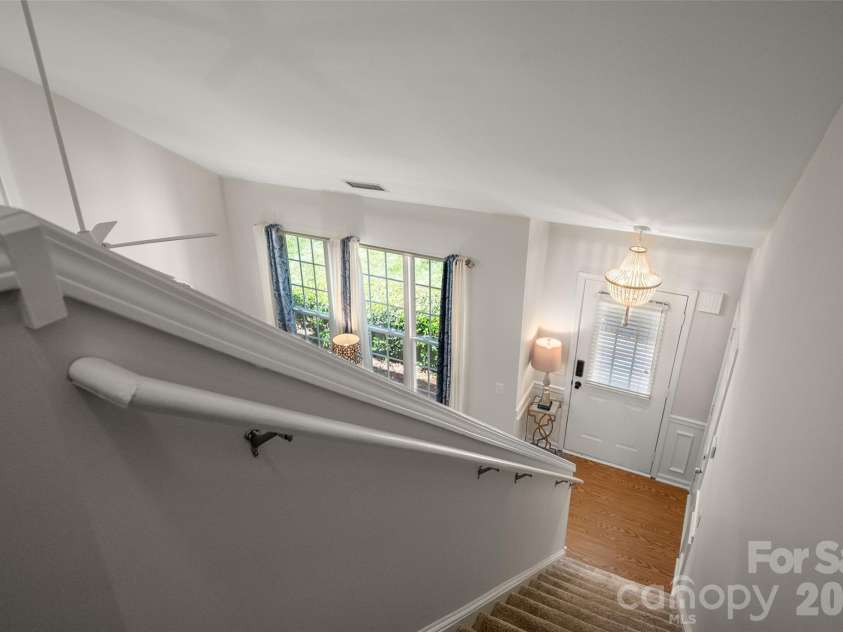 820 Autumn Rain Lane, Charlotte, NC 28209.  MLS# CAR4379421, YatesRealty ID 22002. 