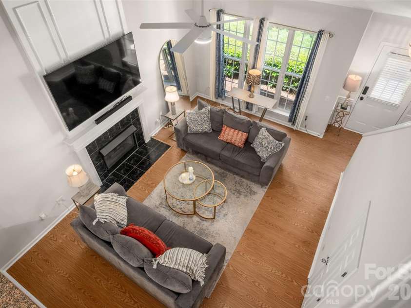 820 Autumn Rain Lane, Charlotte, NC 28209.  MLS# CAR4379421, YatesRealty ID 22002. 