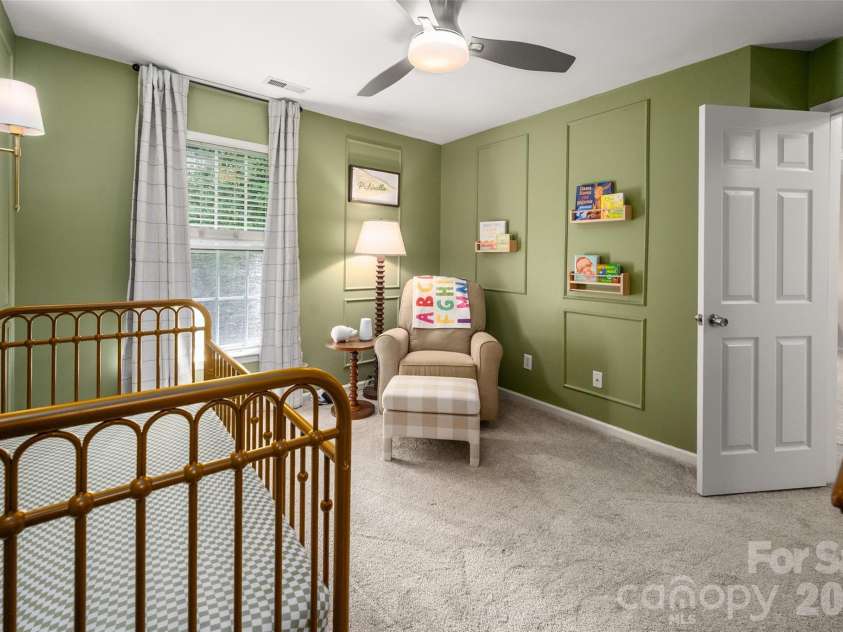 820 Autumn Rain Lane, Charlotte, NC 28209.  MLS# CAR4379421, YatesRealty ID 22002. 