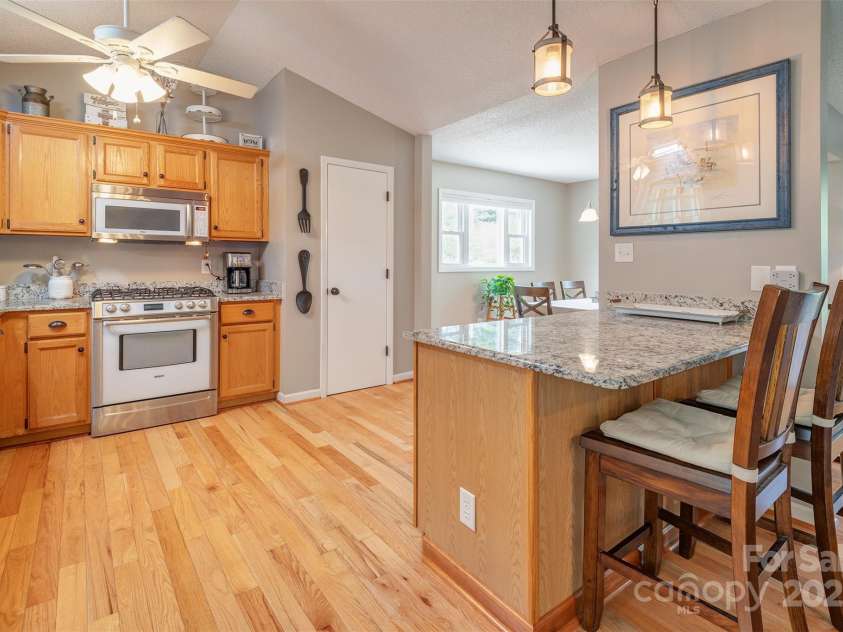 76 Woodland Hills Road, Asheville, NC 28804.  MLS# CAR4269832, YatesRealty ID 22003. Tastefully updated kitchen