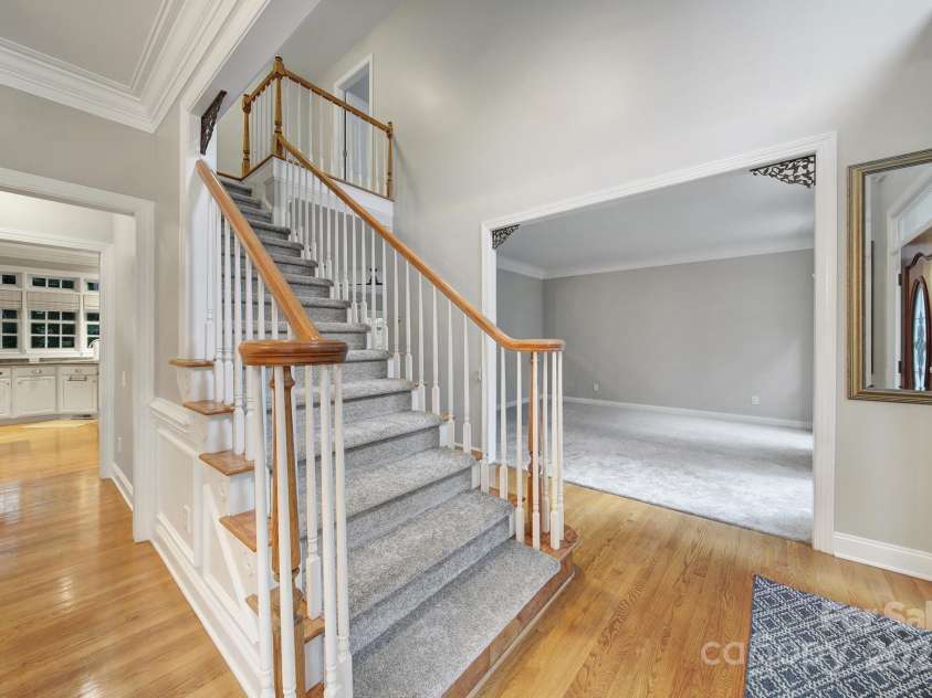 907 Thorn Ridge Lane, Lake Wylie, SC 29710.  MLS# CAR4222023, YatesRealty ID 22004. 