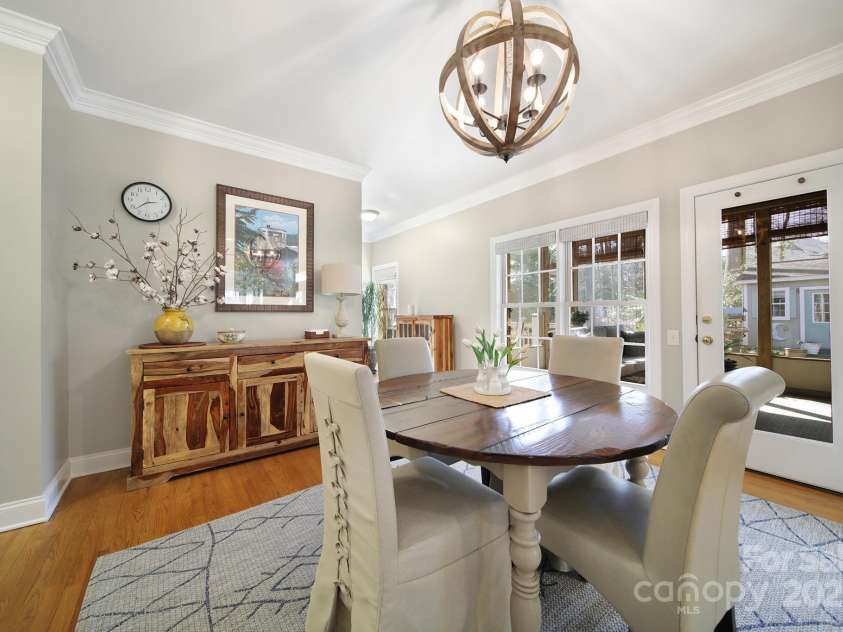 907 Thorn Ridge Lane, Lake Wylie, SC 29710.  MLS# CAR4222023, YatesRealty ID 22004. 