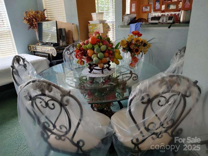 7318 Brighton Brook Drive, Charlotte, NC 28212.  MLS# CAR4270262, YatesRealty ID 22005. 