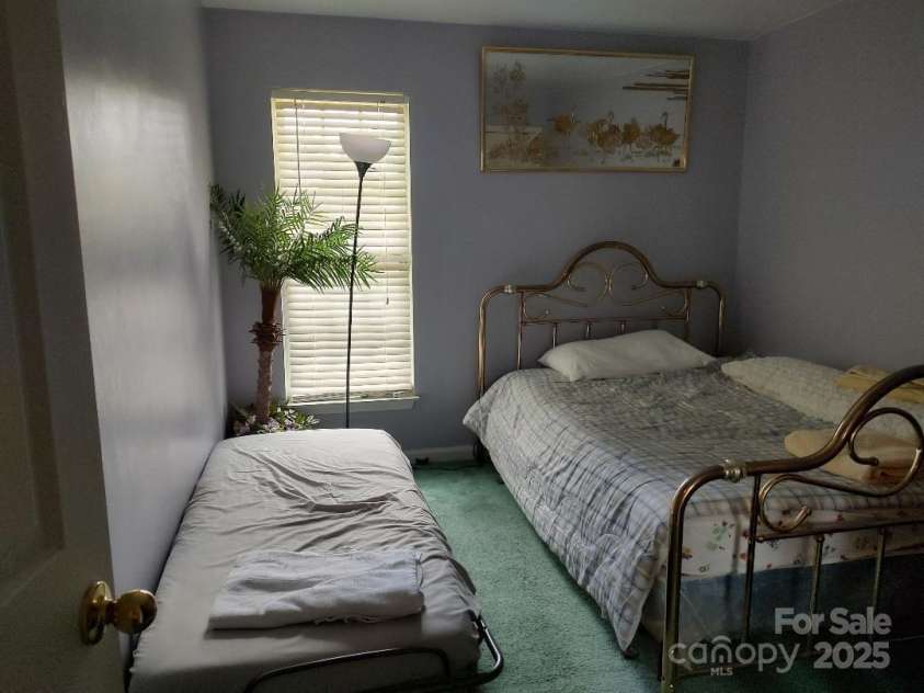 7318 Brighton Brook Drive, Charlotte, NC 28212.  MLS# CAR4270262, YatesRealty ID 22005. 