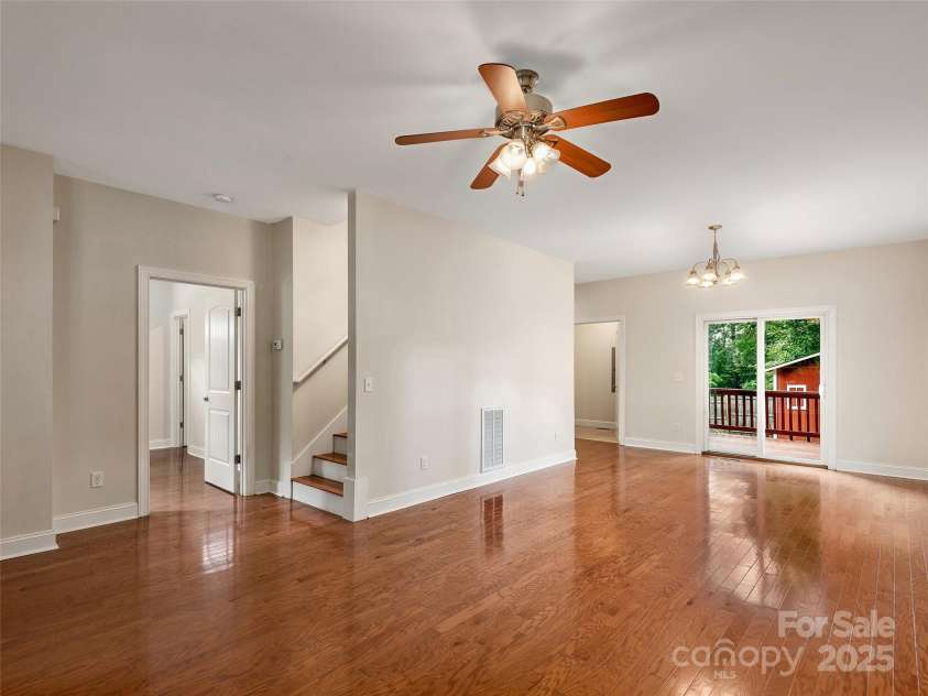 78 Chapel Road, Asheville, NC 28803.  MLS# CAR4273027, YatesRealty ID 22006. 