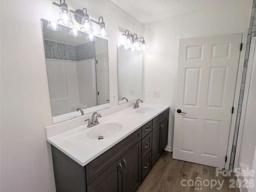 2032 Rocky Creek Lane, Dallas, NC 28034.  MLS# CAR4377210, YatesRealty ID 22007. Primary bathroom