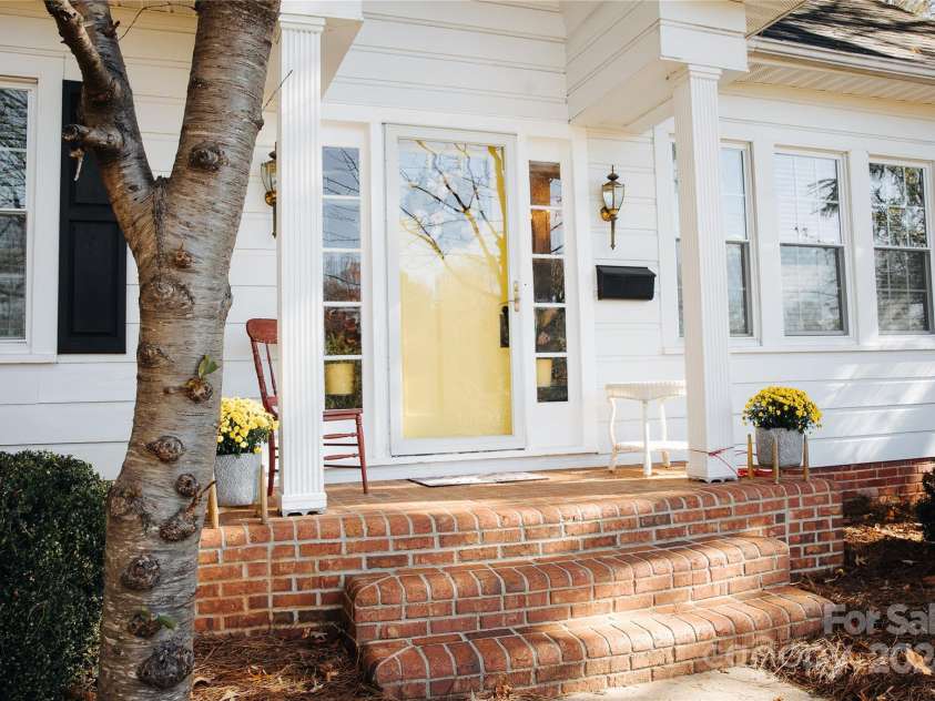 42 Viewpoint Drive, Marion, NC 28752.  MLS# CAR4201794, YatesRealty ID 22008. 