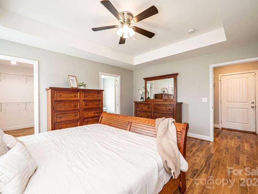 201 5th Avenue, Maiden, NC 28650.  MLS# CAR4267558, YatesRealty ID 22009. 