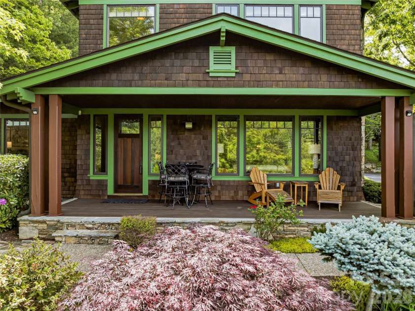 239 Senator Reynolds Road, Asheville, NC 28804.  MLS# CAR4358154, YatesRealty ID 22009. 