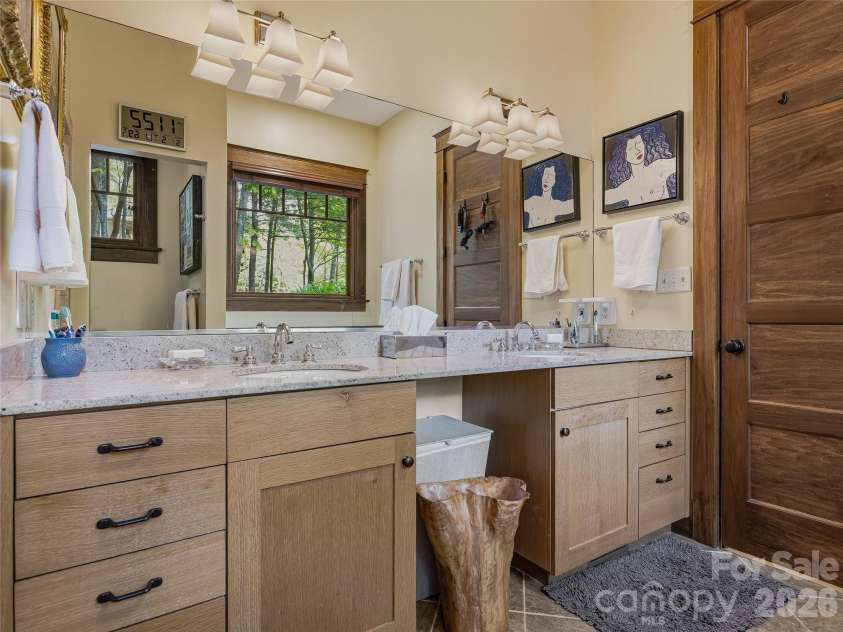 239 Senator Reynolds Road, Asheville, NC 28804.  MLS# CAR4358154, YatesRealty ID 22009. 