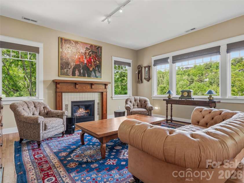 239 Senator Reynolds Road, Asheville, NC 28804.  MLS# CAR4358154, YatesRealty ID 22009. 